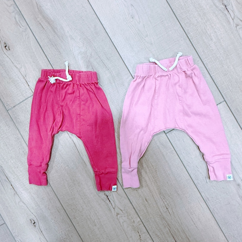 The Honest Company Girls 0-3 Month Organic Cotton Pink Harlem Joggers Set